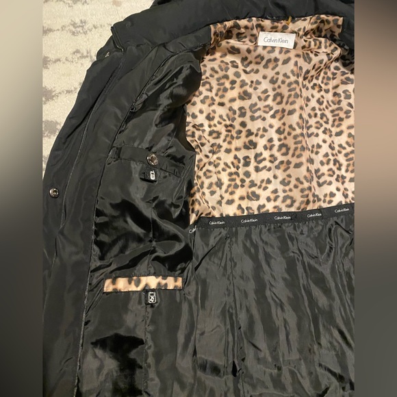 Calvin Klein black puffer down jacket size large - Picture 8 of 11